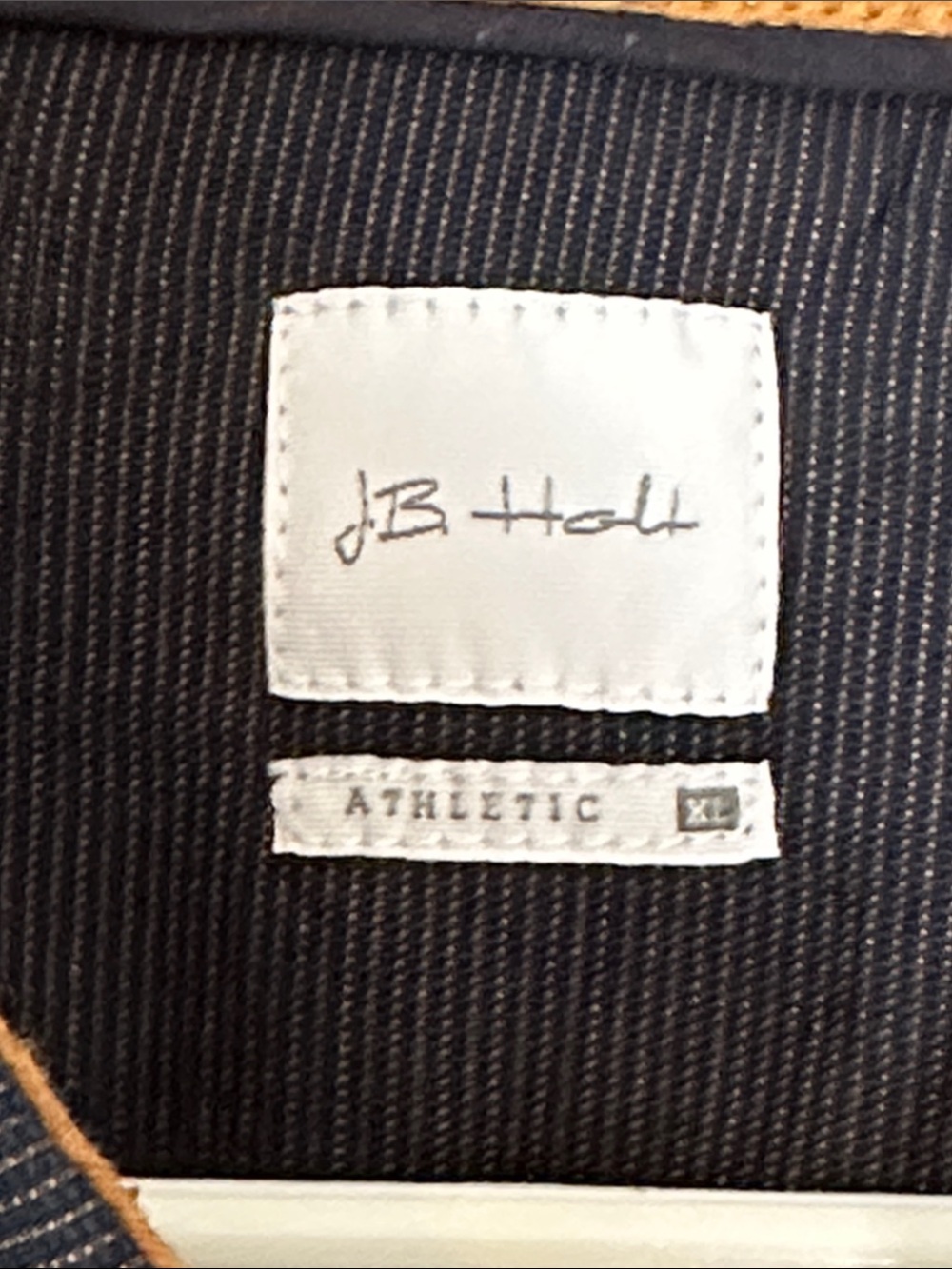 Men's JB Holt Long-Sleeve Button-Down Shirt in Dark Navy with Contrast Trim - Picture 4 of 7